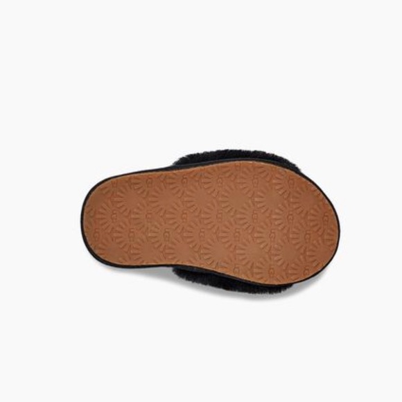 Black Ugg’s Slippers - Picture 6 of 7